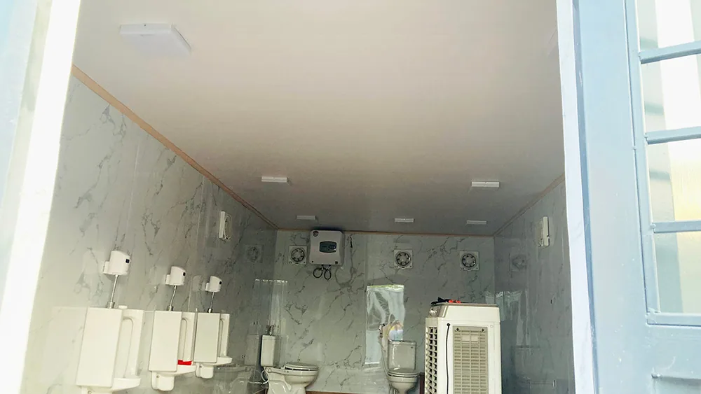Nhà vệ sinh container 20 feet